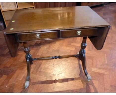 Reproduction mahogany sofa table Condition report: see terms and conditions