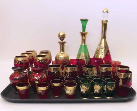 Qty of mixed ruby red and green glass (32pcs), some with overlay decoration Condition report: see terms and conditions
