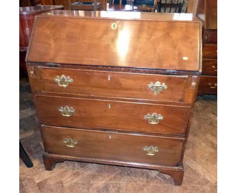 Geo III mahogany fall front bureau on bracket feet Condition report: see terms and conditions