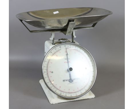 A set of vintage white enamel Waymaster 28lb kitchen scales.