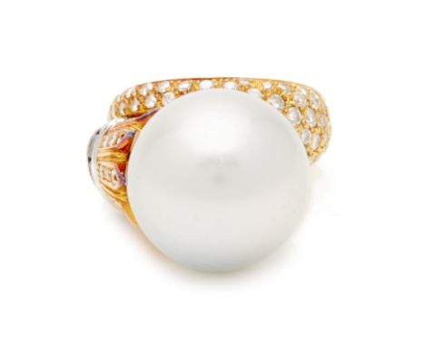 A PEARL, SAPPHIRE AND DIAMOND RING
An 18k yellow gold band, with large central pearl flanked by sapphires and diamonds 

Mark