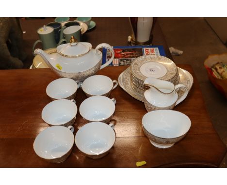 A Royal Doulton "Sovereign" pattern tea service 