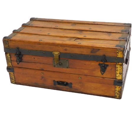 A late 19th/early 20thC slatted pine and metal cabin trunk, 68cm wide. 