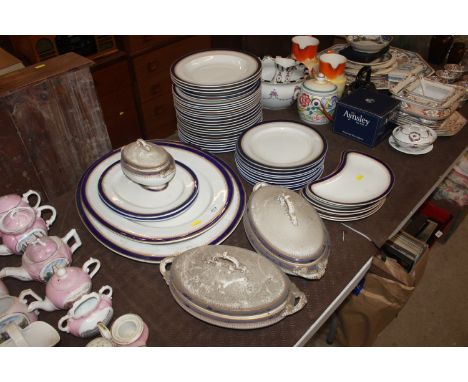 A quantity of Royal Worcester dinnerware 