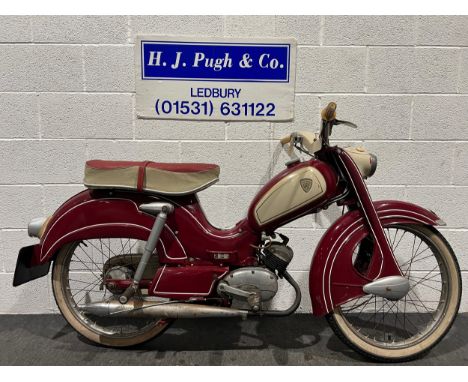 Victoria 117 moped. 1964. 49cc Frame No- 1172008407 Engine No- 80500085294 From a private collection, engine turns over. Reg 