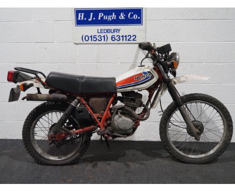 Honda XL125S trails bike. Frame No. 5022499 Engine turns over, comes with documents. Key.