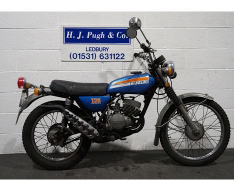 Suzuki TS125 trails bike. 1974. 123cc. Frame No. 86233 Engine No. 86299 Engine turns over. Reg. BWP 891M. V5 and key.