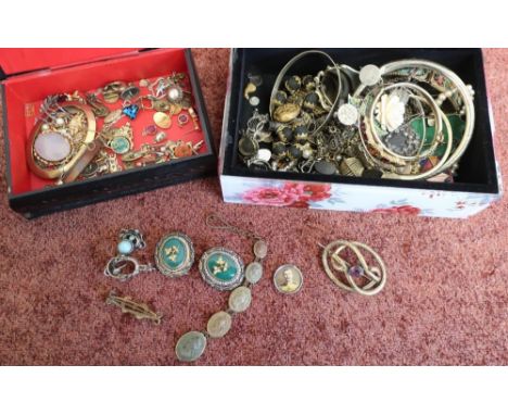 Victorian agate bar brooch in pinch back mount, micro mosaic bracelet and a selection of other costume jewelry including simu