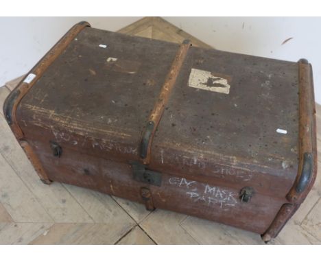 Vintage wooden bound black top travelling trunk 85 x 54 x 43 cm 