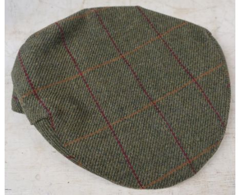 SAINT LEONARD'S HOSPICE FUNDRAISING LOT - Signed Angus Ashworth Yorkshire Auctioneer tweed flat cap 