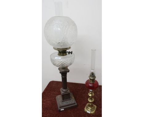 19th/20th C oil lamp with cut clear glass reservoir and etched glass shade on cast metal base (height 77cm) and a 19th C bras