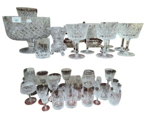 2 SHELF LOTS OF CUT GLASS AND OTHER GLASSWARE 