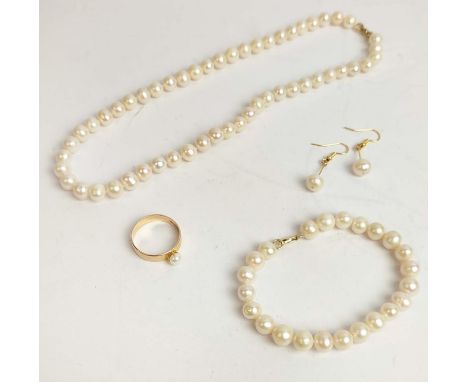 FRESHWATER PEARL NECKLACE, bracelet, earring and ring set, comprising single strand necklace with a 9ct gold clasp, 40cm long