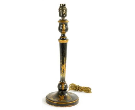 AN EARLY 20TH C BLACK AND GILT JAPANNED WOOD LAMP, 35CM H EXCLUDING FITMENT