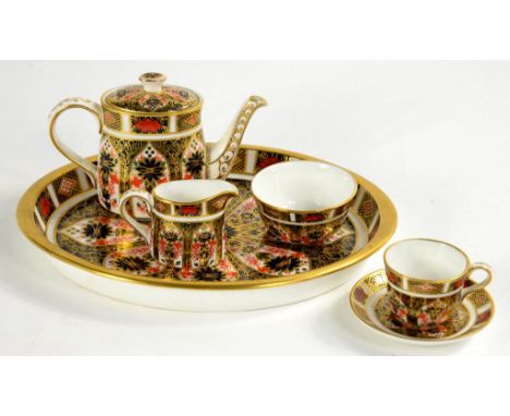 A ROYAL CROWN DERBY IMARI PATTERN MINIATURE TEA SERVICE, OVAL TRAY 19CM W, PRINTED MARK (7)