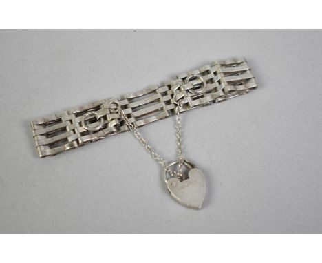 A Silver Four Bar Gate Link Bracelet, London Hallmark for 1979, 15.9gms