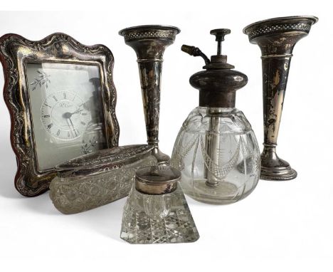ASSORTED SILVER / PART-SILVER COLLECTABLES, including R. Carr contemporary silver-faced mantel clock, 15cms (h); pair of silv
