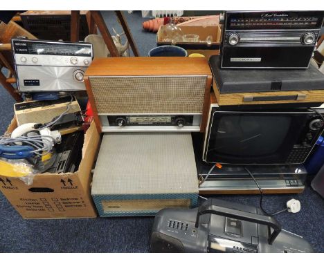 ASSORTED VINTAGE AUDIO/VISUAL EQUIPMENT including transistor radios, portable cassette players, portable gramophone player, r
