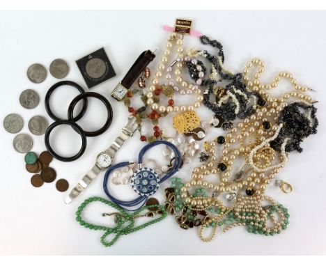 Costume jewellery including vintage Sphinx signed brown faceted rhinestone Riviera necklace, pearl and faux pearl necklaces, 