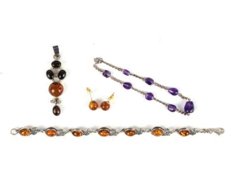 Silver costume jewellery including amber pendant, necklace and pair of stud earrings, together with a peacock coloured pearl 