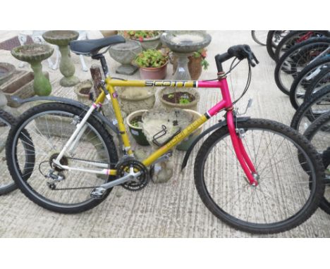 SCOTT BOULDER GENTS RIGID BICYCLE WITH MUDGUARDS