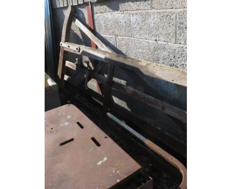 5 BAR OAK 12FT FIELD GATE
