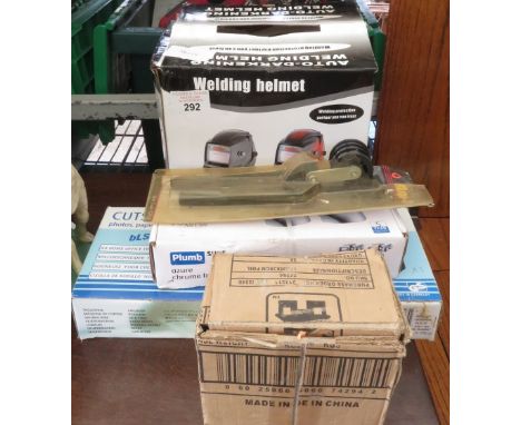 BOXED WELDING HELMET, SET OF TAPS, PIPE BENDER, SMALL OFFICE TRIMMER, THERMOSTATIC SHOWER VALVE