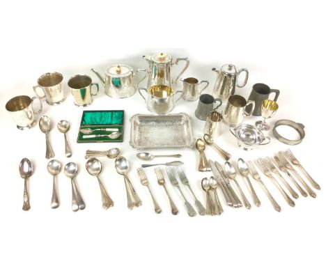 A collection of silver plated wares, including a silver plated tea and coffee set, with coffee pot, 22 by 10.5 by 22cm high, 