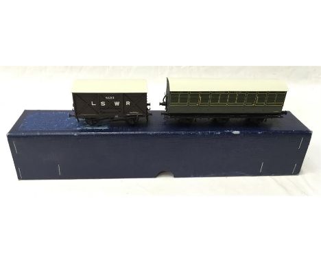 LAWRENCE Scale Models Kit Built Brass Southern Railway Olive Green Vitesse 3 axle Luggage Van # 2168 with a Lawrence Brass pl