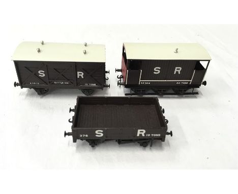 LAWRENCE Scale Models - 2 x Brass Kit built Southern Region Wagons and a Brake Van - SR Brown 10T Butter Van # 43910 and a SR