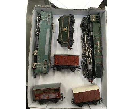 HORNBY DUBLO/ACHO - 2 x Locomotives and 3 x Goods Wagons - Dublo L12 (EDL12) BR Green 4-6-2 'Duchess of Montrose' and Tender 