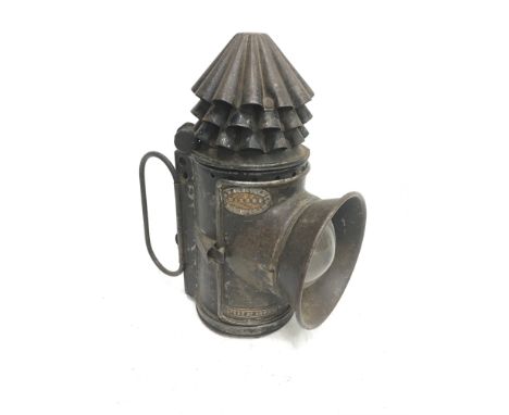 J & R Oldfield Ltd. (Birmingham) Portable Police Lantern: oil lamp with clear lens, shutter to darken flame without extinguis