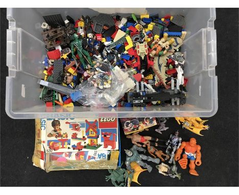 Quantity of loose Lego, appears to be mostly c. '90s/'00s, includes Harry Potter figures. Together with a small selection of 