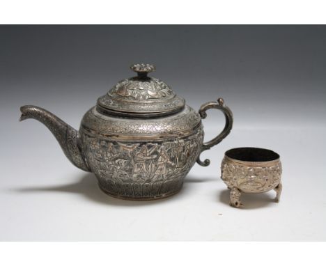 A SMALL CONTINENTAL WHITE METAL TEAPOT, W 17.5 cm, together with a small white metal salt dish (2) 