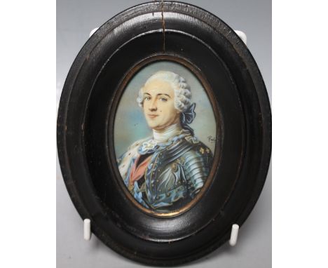 A 20TH CENTURY OVAL PORTRAIT MINIATURE ON IVORINE, study of an early 19th century gentleman with white wig and wearing dress 