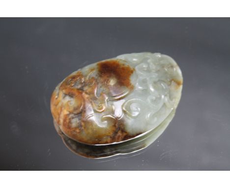 A CHINESE TYPE RUSSET JADE CARVING, W 8.5 cm