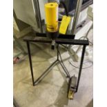 Enerpac pneumatic air press with foot operator, type Holl-O-Ram