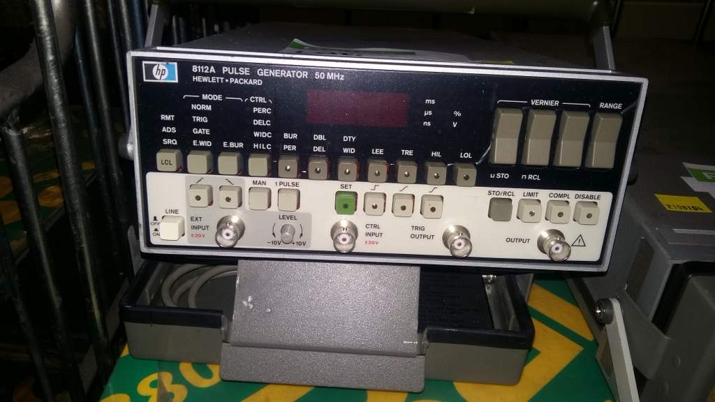 contract law breach english 50Mhz Hewlett  Lot pulse 8112A 288 generator Packard