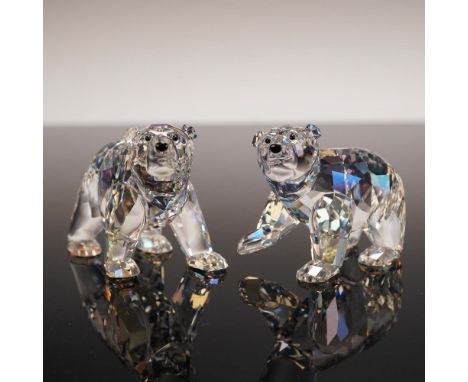 This adorable Swarovski Crystal Society 1079156 (SCS) 2011 companion set features two Polar Bear Cubs, designed to accompany 