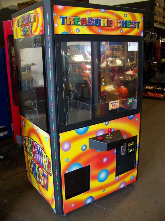 TREASURE CHEST PLUSH CLAW CRANE MACHINE Item is in used condition