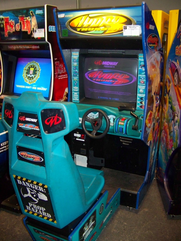 HYDRO THUNDER SITDOWN RACING ARCADE GAME Item is in used condition ...