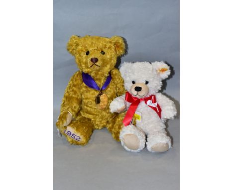 TWO UNBOXED MODERN STEIFF TEDDY BEARS, Danbury Mint 1952-2002 Golden Jubilee bear, No 660740, with medallion around neck and 