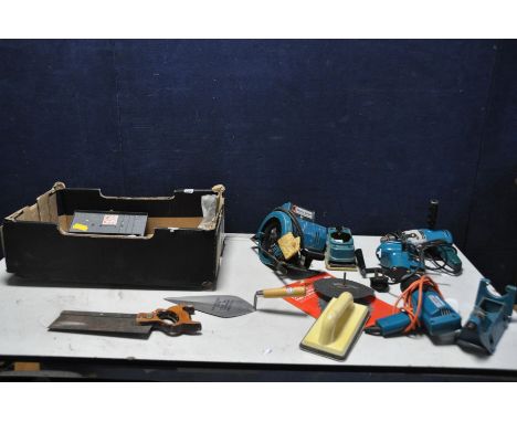A TRAY CONTAINING VINTAGE BLACK AND DECKER TOOLS AND ACCESSORIES including a D720 drill (untested) a D330 Circular Saw (untes