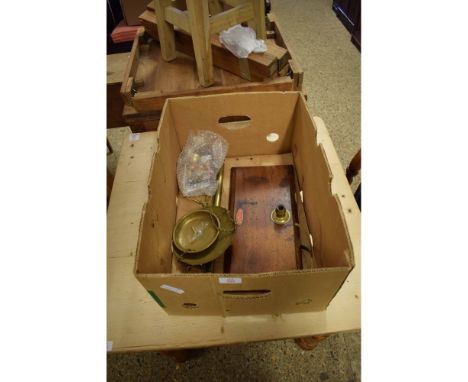 BOXED STEPHENSON’S BRASS SET OF BEAM SCALES AND WEIGHTS ON A MAHOGANY PLINTH