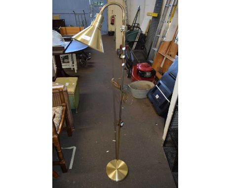FLOOR STANDING ADJUSTABLE LIGHT