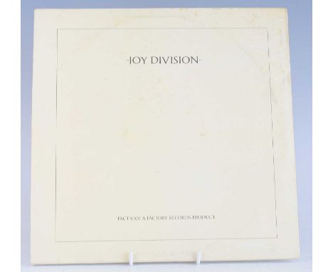 Joy Division, Closer, Fact 25 A1 Old Blue? / B1, transluscent red vinyl in round cornered inner sleeve. (1) Dusty and with li