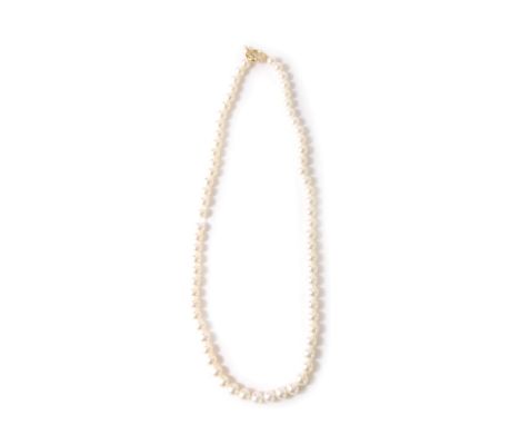 A cultured pearl necklace, with single strand beads each 5mm wide, on knotted string strand with yellow metal clasp, marked 7
