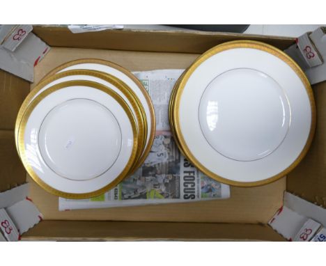 Spode Nottingham &amp; Royal Doulton Royal Gold Patterned dinner &amp; salad plates 