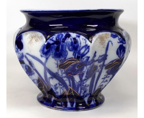 Large flow blue floral decorated planter , height 20cm 