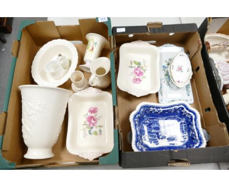 A mixed collection of items to include Spode Velamour patterned large vase &amp; jug, Spode Tower pattern platter etc (2 tray